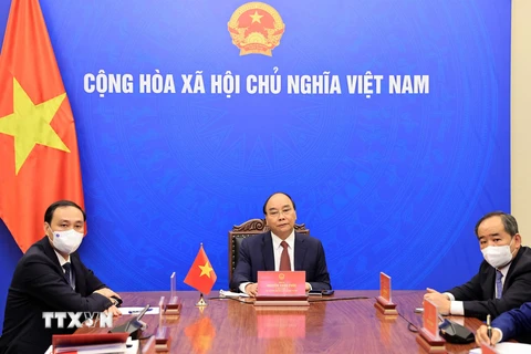 Chủ tịch nước Nguyễn Xuân Phúc làm việc trực tuyến với ông Choi Young Joo, Chủ tịch Hội hữu nghị Hàn-Việt. (Ảnh: Thống Nhất/TTXVN) 