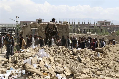 Hiện trường một vụ đánh bom ở tỉnh Logar, Afghanistan ngày 1/5/2021. (Nguồn: AFP/TTXVN) 
