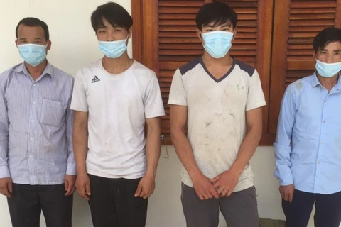 4 người nhập cảnh trái phép từ Lào về Việt Nam. (Nguồn: VOV) 