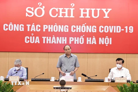 Chủ tịch nước làm việc tại Sở Chỉ huy chống dịch thành phố Hà Nội