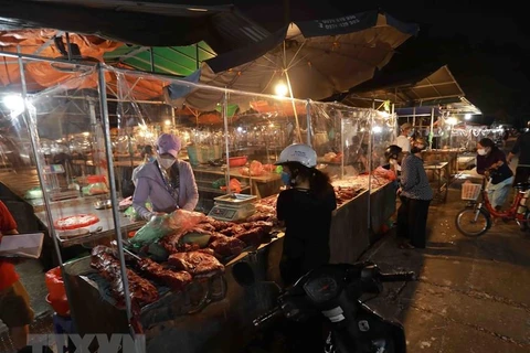 [Video] Chợ đầu mối phía Nam Hà Nội mở cửa hoạt động trở lại