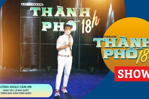 [Video] Đàm Vĩnh Hưng mở màn chương trình 'Thành phố 18H'