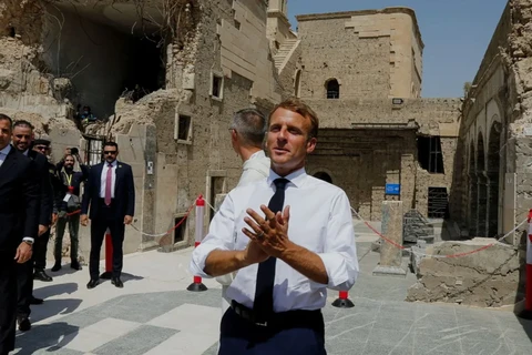 Tổng thống Pháp Emmanuel Macron tới thăm Mosul. (Nguồn: Reuters) 