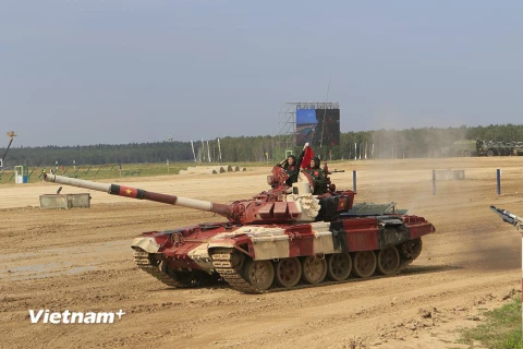 Hình ảnh Đội xe tăng Việt Nam thi đấu lượt thứ 3 tại Army Games