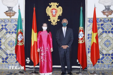 Phó Chủ tịch nước Võ Thị Ánh Xuân hội kiến Tổng thống Bồ Đào Nha Marcelo Rebelo de Sousa. (Ảnh: Phương Hoa/TTXVN) 