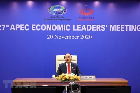 Chủ tịch nước Nguyễn Xuân Phúc tham dự Hội nghị Cấp cao APEC lần thứ 27 năm 2020 tại điểm cầu Hà Nội. (Ảnh: Thống Nhất/TTXVN) 