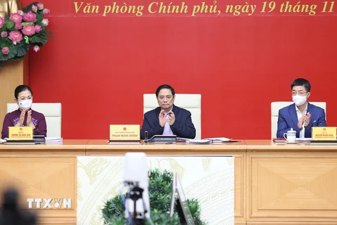 Hình ảnh Thủ tướng Phạm Minh Chính tiếp xúc cử tri Thành phố Cần Thơ