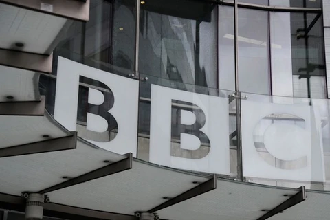Chính phủ của Thủ tướng Boris Johnson gần đây đã nói rằng nguồn tài chính của BBC cần phải được điều chỉnh. (Nguồn: Reuters) 