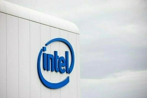 Intel cho biết đã dừng tất cả các đơn hàng vận chuyển tới khách hàng ở Nga và Belarus. (Nguồn: brecorder.com) 