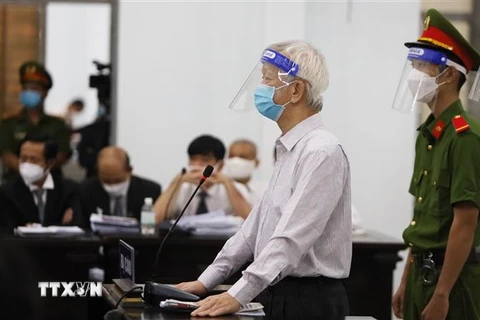 Bị cáo Nguyễn Chiến Thắng, cựu Chủ tịch Ủy ban Nhân dân tỉnh Khánh Hòa tại phiên tòa xét xử. (Ảnh: Tiên Minh/TTXVN) 