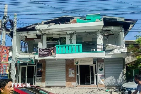 Ngôi nhà bị hư hại sau trận động đất tại tỉnh Abra, Philippines, ngày 27/7/2022. (Ảnh: THX/TTXVN) 