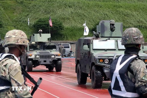 Binh sỹ Hàn Quốc và Mỹ tham gia cuộc tập trận chống khủng bố tại Busan, Hàn Quốc, ngày 29/8/2022. (Ảnh: YONHAP/TTXVN) 