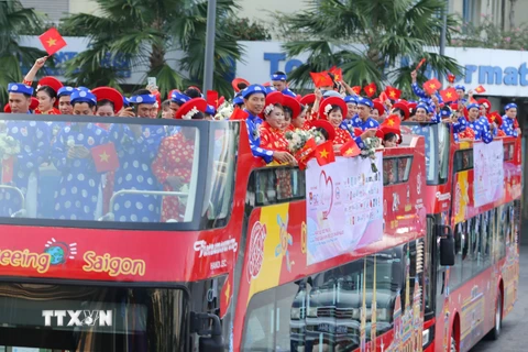 [Photo] Lễ cưới tập thể của 100 cặp đôi tại Thành phố Hồ Chí Minh