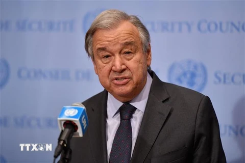 Tổng thư ký Liên hợp quốc Antonio Guterres phát biểu tại cuộc họp báo ở New York, Mỹ. (Ảnh: AFP/TTXVN) 