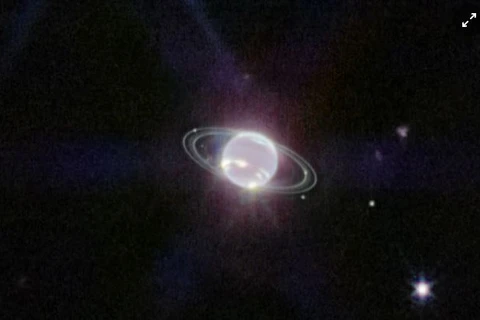 Sao Hải Vương được chụp bởi kính viễn vọng James Webb. 