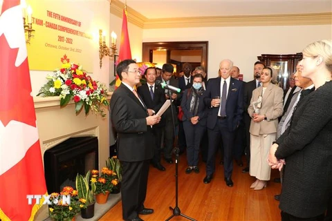 Đại sứ Việt Nam tại Canada Phạm Cao Phong phát biểu tại Lễ kỷ niệm 5 năm thiết lập Quan hệ Đối tác toàn diện giữa Việt Nam và Canada. (Ảnh: Trung Dũng/TTXVN) 