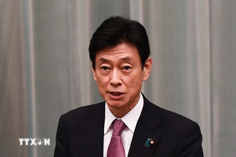 Bộ trưởng Kinh tế, Thương mại và Công nghiệp Nhật Bản Yasutoshi Nishimura. (Ảnh: AFP/TTXVN) 