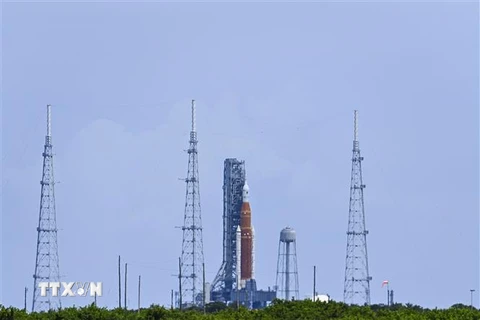 Tên lửa Artemis 1 tại bệ phóng 39B ở Trung tâm Vũ trụ Kennedy, bang Florida, Mỹ ngày 3/9/2022. (Ảnh: AFP/TTXVN) 