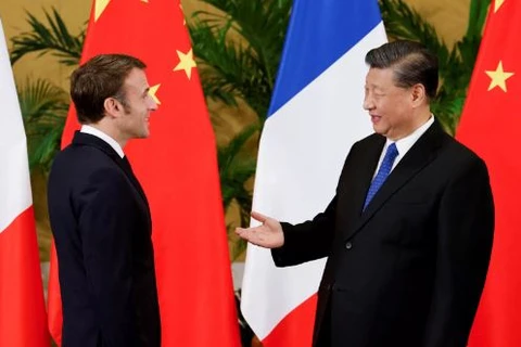 Chủ tịch Trung Quốc Tập Cận Bình (phải) và Tổng thống Pháp Emmanuel Macron. (Nguồn: AFP) 
