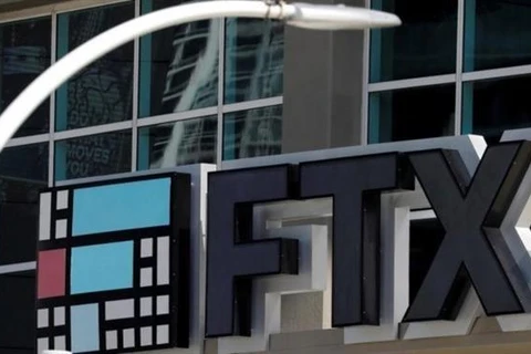 Biểu tượng FTX tại văn phòng của hãng ở Miami, bang Florida (Mỹ). (Ảnh: Reuters/TTXVN) 