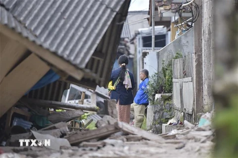 Những ngôi nhà bị đổ sập sau trận động đất tại huyện Cianjur, Tây Java, Indonesia ngày 23/11/2022. (Ảnh: THX/TTXVN) 