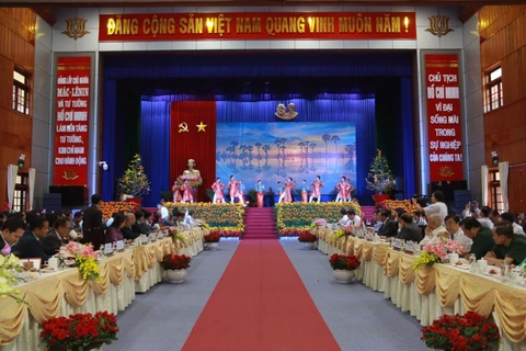 Buổi gặp mặt nhân dịp Đoàn đại biểu tỉnh Svay Rieng, Prey Veng của Campuchia thăm, chúc Tết Quý Mão tại Long An. (Nguồn: Báo Long An)