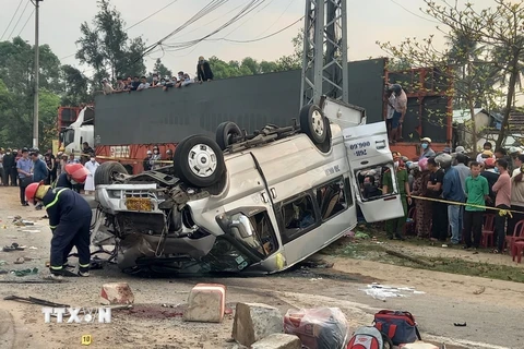 Tai nạn giao thông nghiêm trọng tại Quảng Nam, 8 người tử vong
