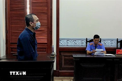 Bị cáo Nguyễn Tuấn Thanh tại phiên tòa. (Ảnh: TTXVN phát)