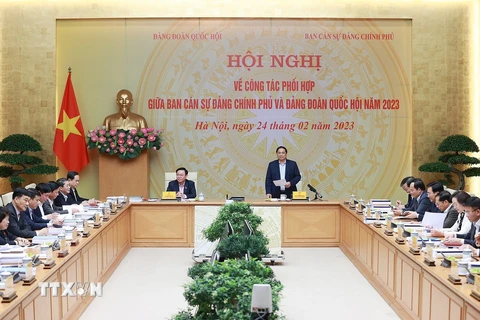 Thủ tướng Phạm Minh Chính phát biểu tại Hội nghị về công tác phối hợp giữa Ban cán sự Đảng Chính phủ và Đảng đoàn Quốc hội năm 2023. (Ảnh: Dương Giang/TTXVN) 
