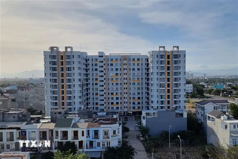 Một khu chung cư ở thành phố Phan Rang-Tháp Chàm, tỉnh Ninh Thuận. (Ảnh: Nguyễn Thành/TTXVN)