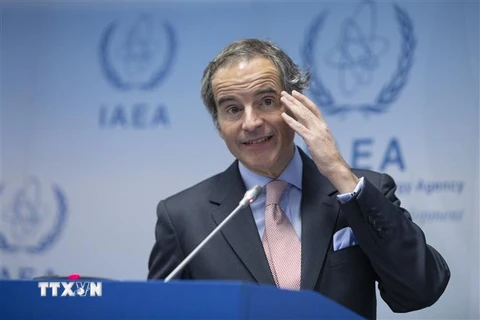 Tổng giám đốc IAEA Rafael Grossi phát biểu với báo giới tại Vienna, Áo, ngày 6/3/2023. (Ảnh: AFP/TTXVN)