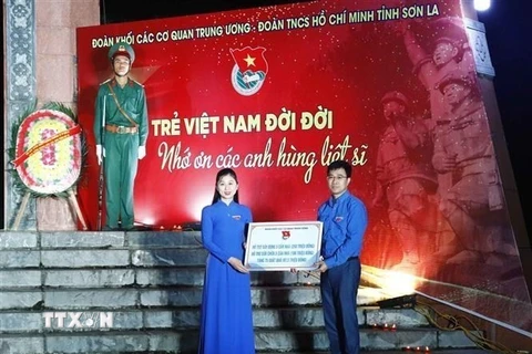 [Photo] Thanh niên Việt Nam mãi mãi vững niềm tin theo Đảng