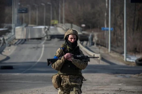 Một binh sỹ Ukraine. (Ảnh: Reuters)