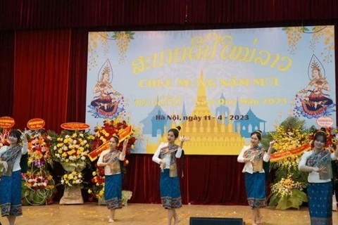 Lãnh đạo Đảng, Nhà nước gửi thư chúc mừng Năm mới Lào và Campuchia