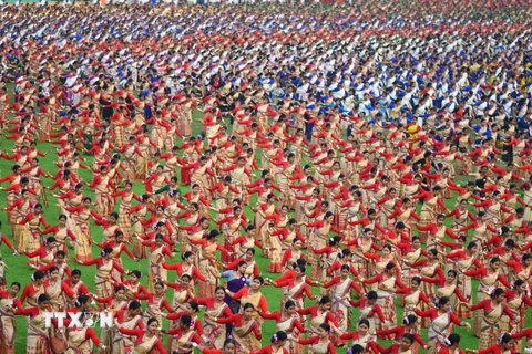 [Photo] Kỷ lục Guinness với màn trình diễn vũ điệu Bihu truyền thống