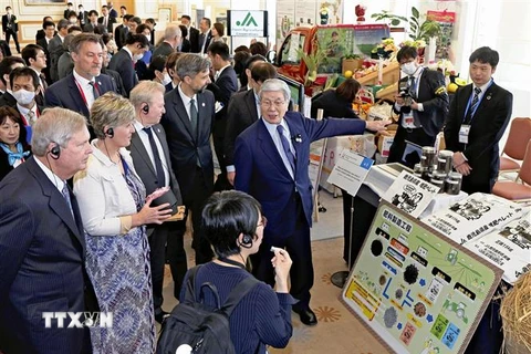 Các Bộ trưởng Nông nghiệp Nhóm các nền công nghiệp phát triển hàng đầu thế giới (G7) tham dự một sự kiện tại thành phố Miyazaki, Tây Nam Nhật Bản, ngày 22/4/2023. (Ảnh: Kyodo/TTXVN)