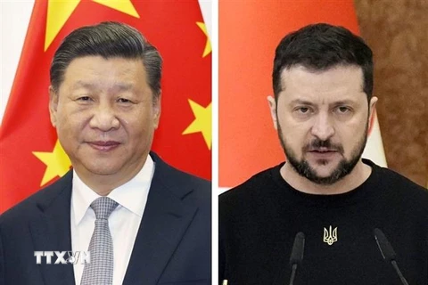 Chủ tịch Trung Quốc Tập Cận Bình (trái) và Tổng thống Ukraine Volodymyr Zelensky. (Ảnh: Kyodo/TTXVN)