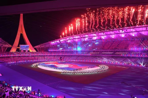 Ngày 5/5/2023, Lễ khai mạc Đại hội Thể thao Đông Nam Á lần thứ 32 (SEA Games 32) diễn ra hoành tráng trên sân vận động quốc gia Morodok Techo ở Phnom Penh, Vương quốc Campuchia. (Ảnh: THX/TTXVN)