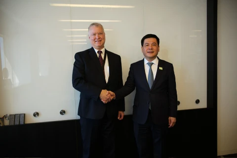 Bộ trưởng Bộ Công Thương Nguyễn Hồng Diên đã làm việc với ông Steve Biegun, Phó Chủ tịch cấp cao của Tập đoàn Boeing. (Nguồn: Bộ Công Thương)