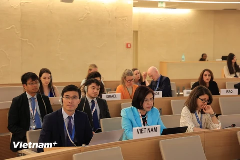 Đại sứ Lê Thị Tuyết Mai, Trưởng Phái đoàn đại diện thường trực Việt Nam tại Liên hợp quốc tại Geneva, tại phiên đối thoại. (Ảnh: Anh Hiển/Vietnam+)