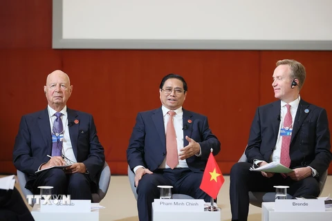 [Photo] Thủ tướng dự phiên Đối thoại Chiến lược Quốc gia Việt Nam-WEF