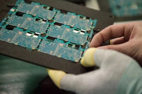 Trung Quốc thúc đẩy tăng cường kiểm soát xuất khẩu nguyên liệu sản xuất chip. (Nguồn: AFP)