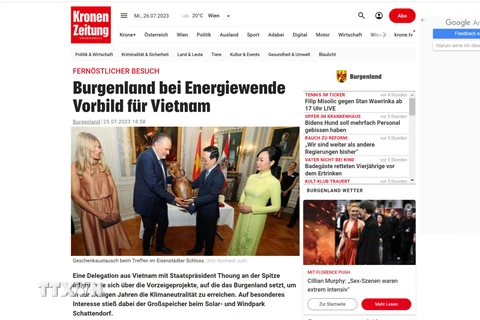 Báo Kronen Zeitung đưa tin về chuyến thăm chính thức Cộng hòa Áo của Chủ tịch nước Võ Văn Thưởng. (Ảnh: TTXVN phát)