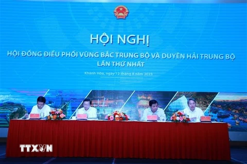 Phó Thủ tướng Chính phủ Trần Hồng Hà dự và chủ trì Hội nghị. (Ảnh: Đặng Tuấn/TTXVN)