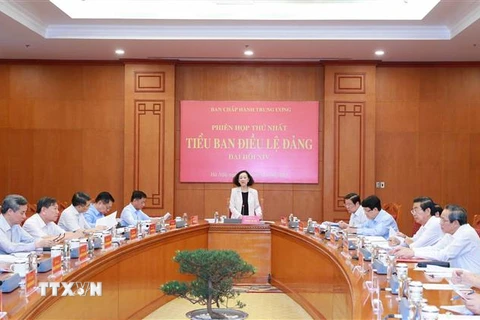 Thường trực Ban Bí thư Trương Thị Mai chủ trì Phiên họp thứ nhất Tiểu ban Điều lệ Đảng Đại hội XIV. (Ảnh: Phương Hoa/TTXVN)