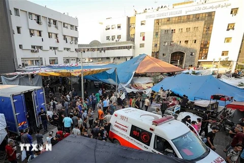Bệnh viện Al-Shifa ở thành phố Gaza ngày 7/11/2023. (Ảnh: AFP/TTXVN)