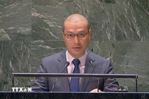 Tham tán Công sứ Nguyễn Hoàng Nguyên, Phó Trưởng Phái đoàn thường trực Việt Nam tại Liên hợp quốc, phát biểu tại phiên thảo luận. (Ảnh: TTXVN phát)