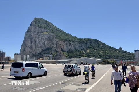 Núi Gibraltar ở vùng lãnh thổ Gibraltar. (Ảnh: AFP/TTXVN) 