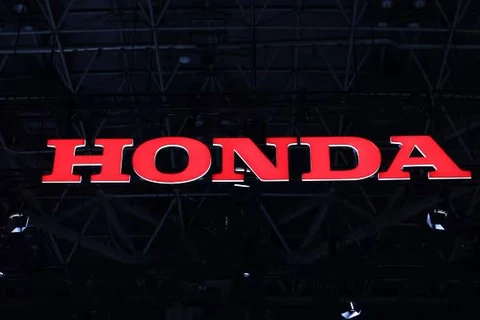 Honda sẽ cải thiện sự tiện lợi cho khách hàng bằng việc bán hàng trực tuyến, theo đó khách hàng mua xe máy không cần gặp trực tiếp người bán. (Nguồn: Getty Images)