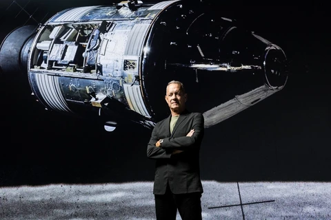 Tom Hanks góp giọng trong buổi trình diễn nghệ thuật với tên gọi "The Moonwalkers: A Journey With Tom Hanks." (Nguồn: Telegraph)